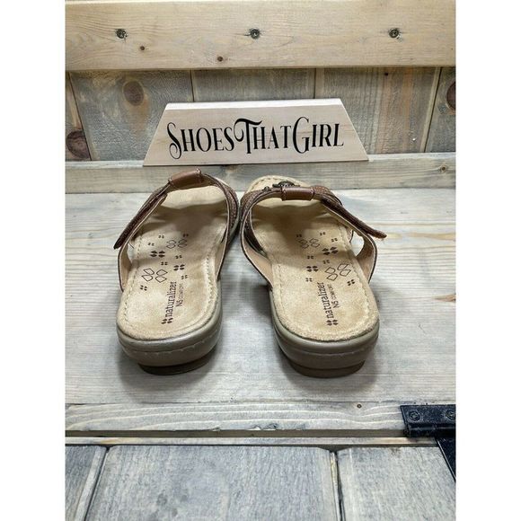 Nwob US7.5M Naturalizer N5 Comfort Flat Leather Gold Tan Sandals NEW Slip on - Picture 3 of 9